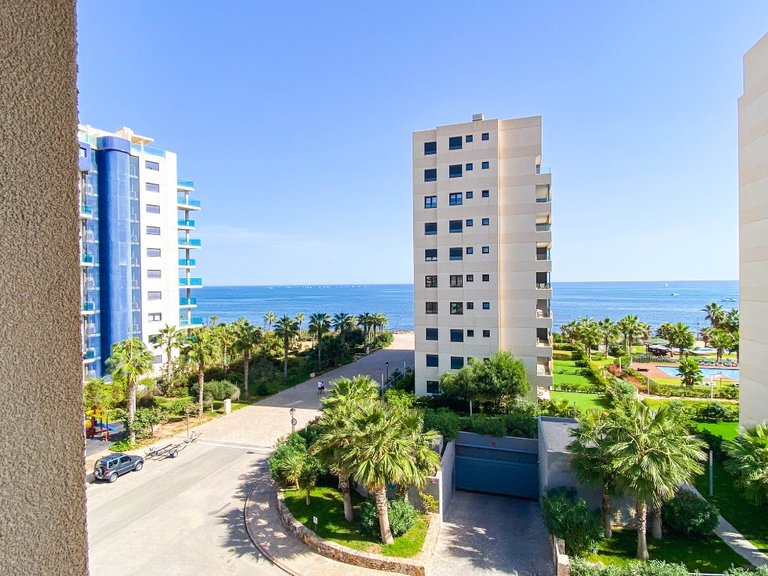 Apartment for Sale in Punta Prima, Alicante 24