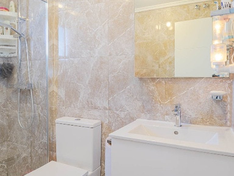 Villa for Sale in Los Altos, Alicante 31