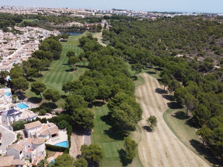 Villa for Sale in Las Ramblas, Alicante 45