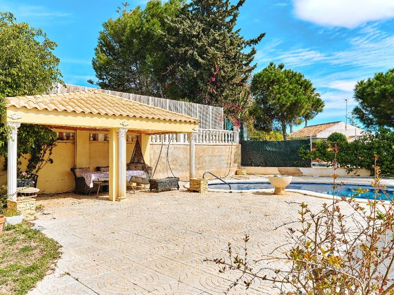 Villa for Sale in Campoamor, Alicante 45