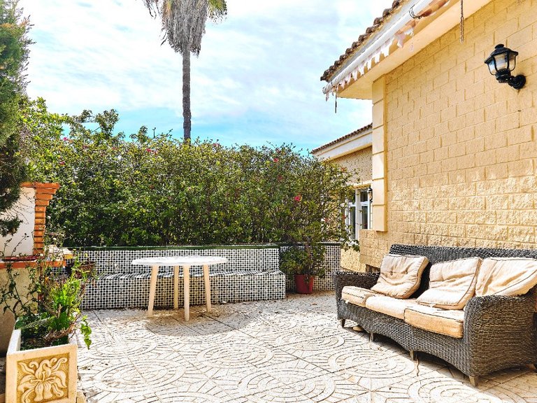Villa for Sale in Campoamor, Alicante 46