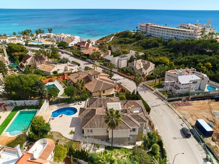 Villa for Sale in Campoamor, Alicante 50