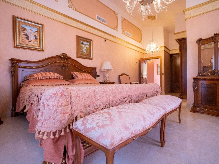 Villa for Sale in Campoamor, Alicante 9