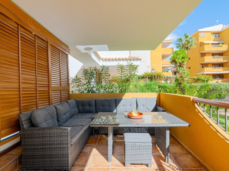 Apartment for Sale in Punta Prima, Alicante 30