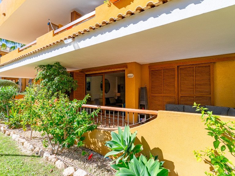 Apartment for Sale in Punta Prima, Alicante 34