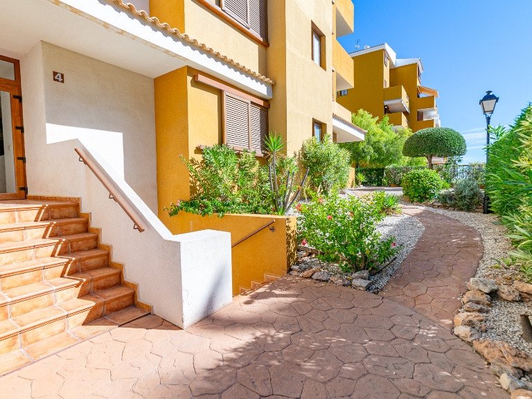 Apartment for Sale in Punta Prima, Alicante 46