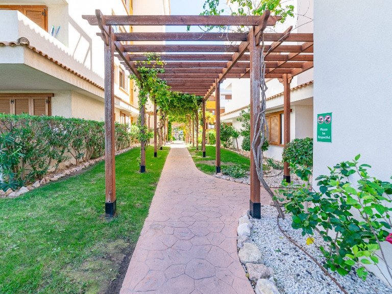 Apartment for Sale in Punta Prima, Alicante 47
