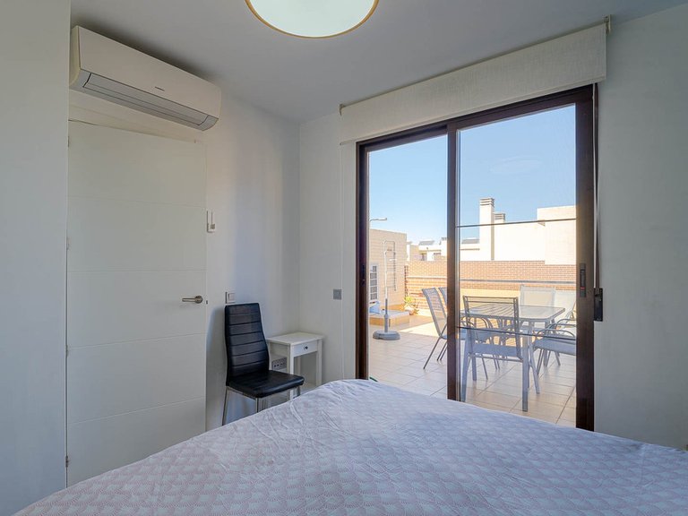 Apartment for Sale in Cabo Roig, Alicante 36