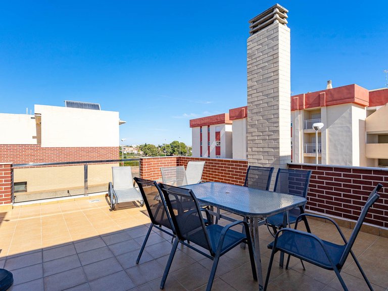 Apartment for Sale in Cabo Roig, Alicante 42