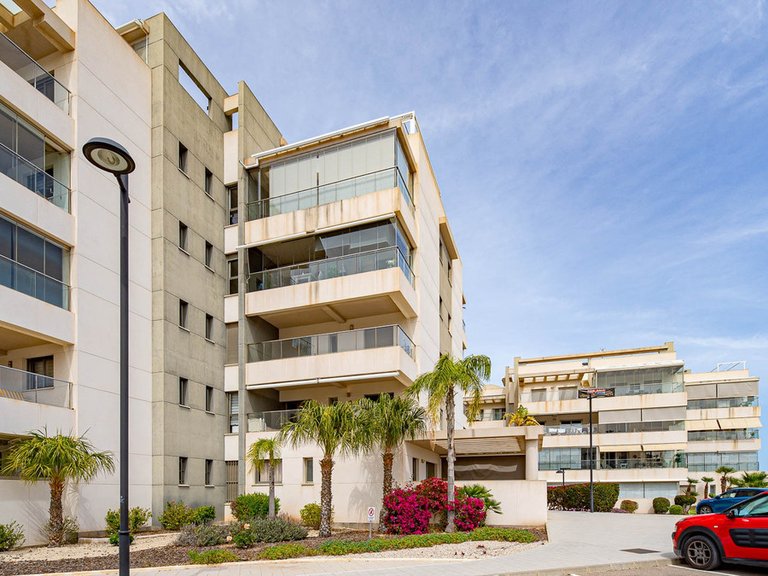 Apartment for Sale in Los Dolses, Alicante 41