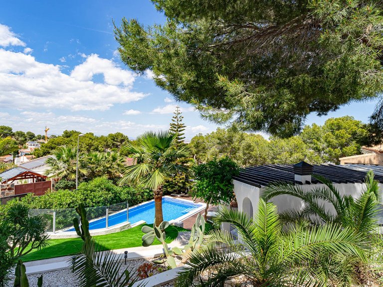 Villa for Sale in Los Balcones, Alicante 3