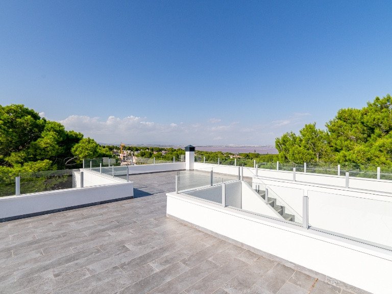 Villa for Sale in Los Balcones, Alicante 9