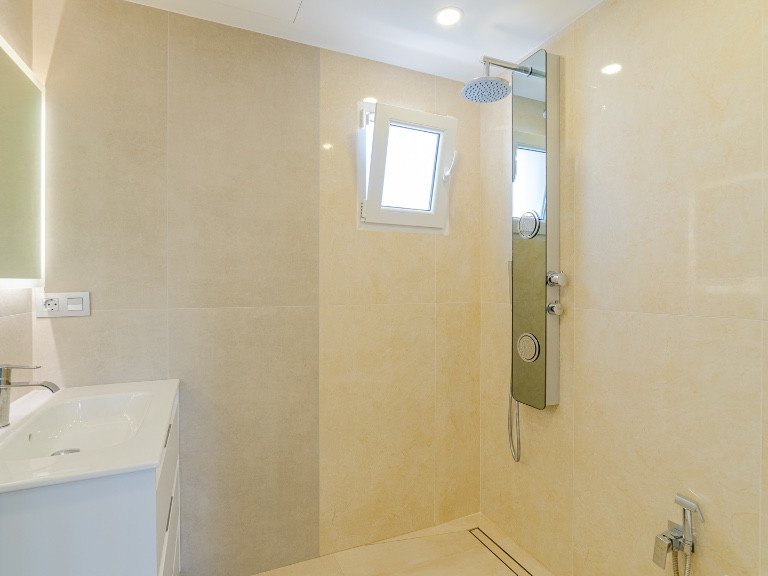 Villa for Sale in Los Balcones, Alicante 14