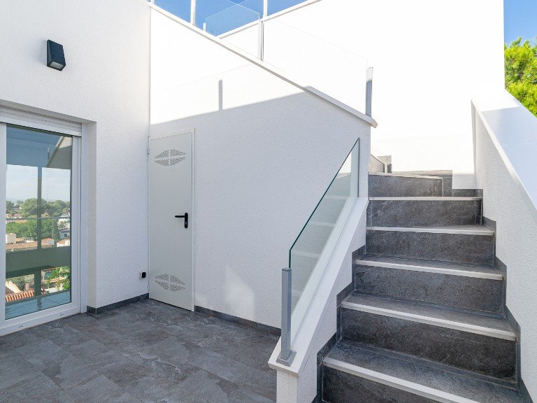 Villa for Sale in Los Balcones, Alicante 42