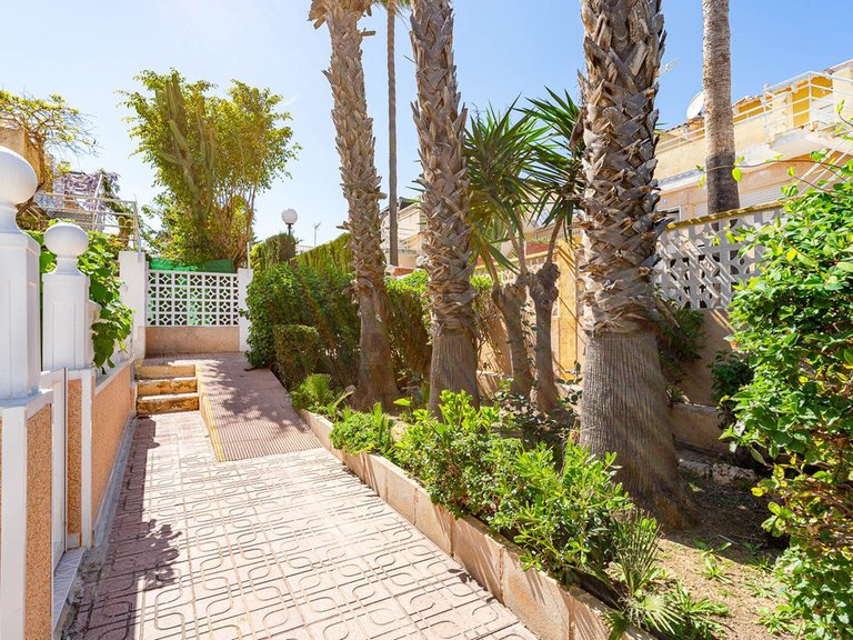 Town House for Sale in Los Altos, Alicante 37