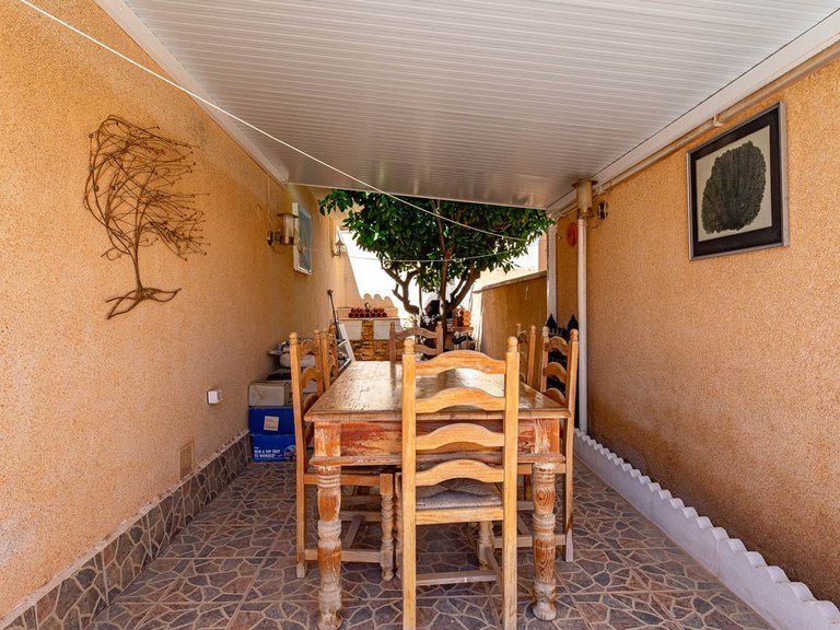 Villa for Sale in Punta Prima, Alicante 8