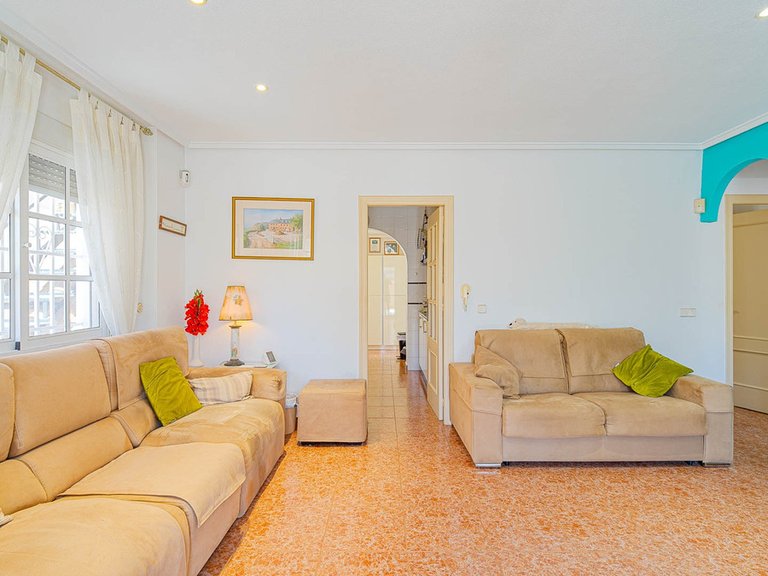 Villa for Sale in Punta Prima, Alicante 13