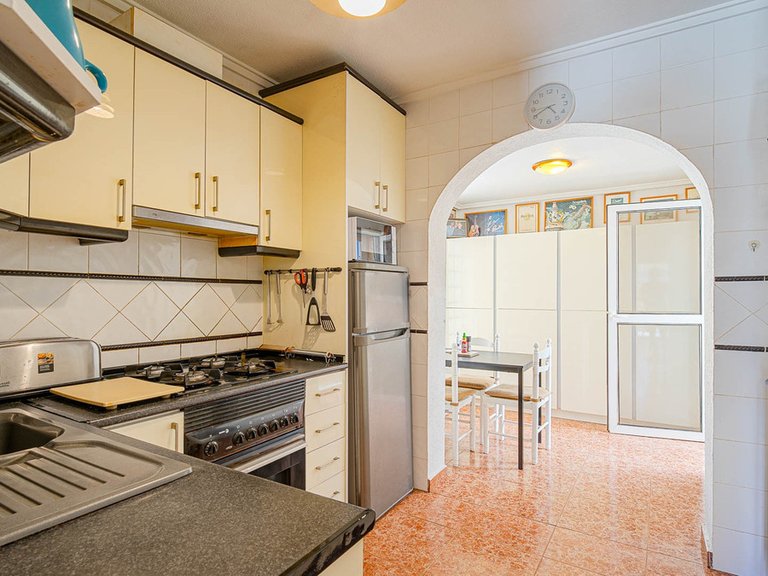 Villa for Sale in Punta Prima, Alicante 19
