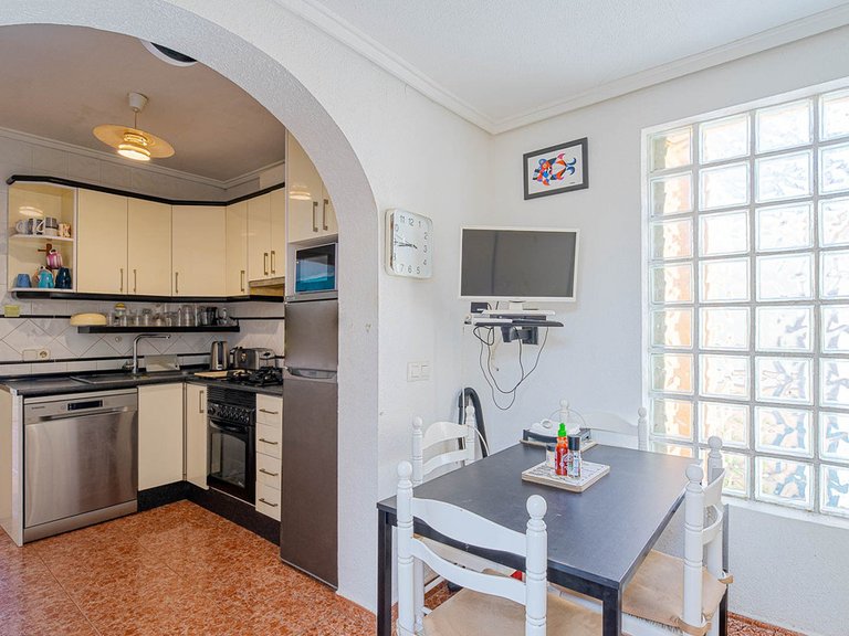 Villa for Sale in Punta Prima, Alicante 21