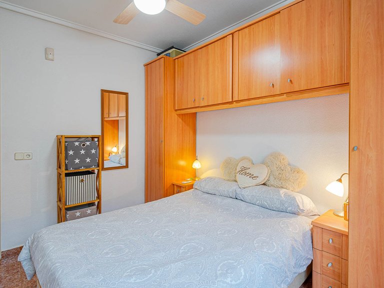 Villa for Sale in Punta Prima, Alicante 30