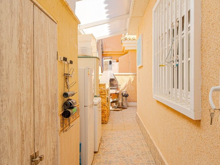 Villa for Sale in Punta Prima, Alicante 37