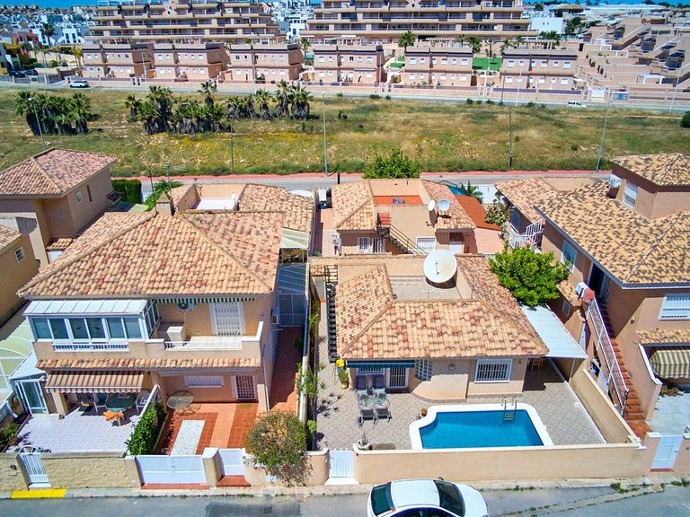 Villa for Sale in Punta Prima, Alicante 41
