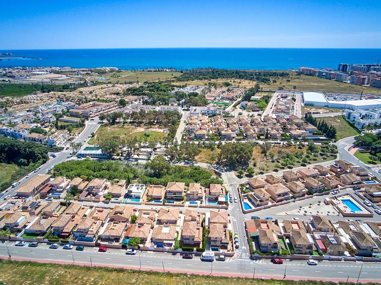 Villa for Sale in Punta Prima, Alicante 43