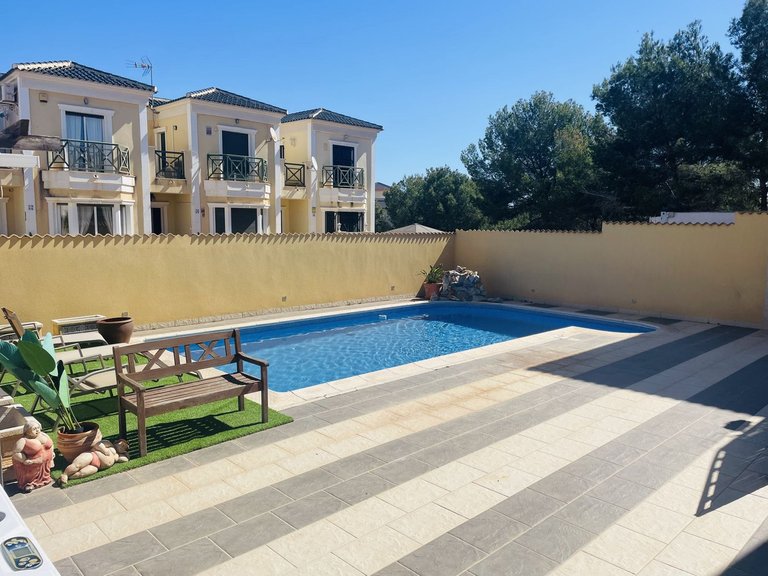Villa for Sale in Villamartin, Alicante 2