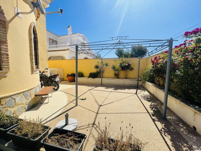 Villa for Sale in Villamartin, Alicante 22