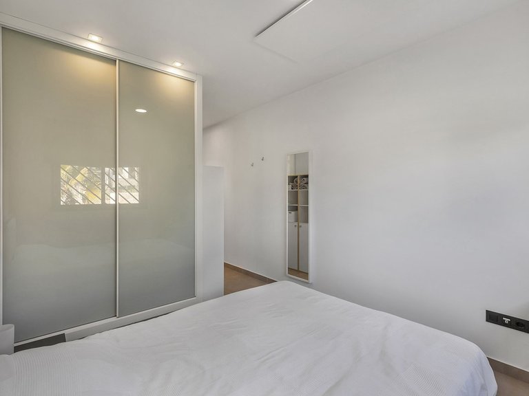 Apartment for Sale in Punta Prima, Alicante 11