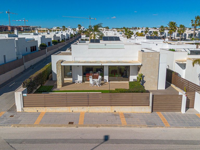 Villa for Sale in Orihuela, Alicante 26