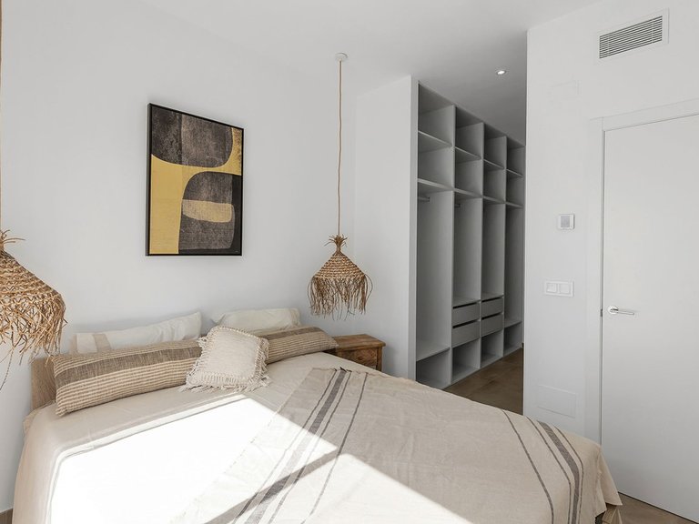 Villa for Sale in Dolores, Alicante 28