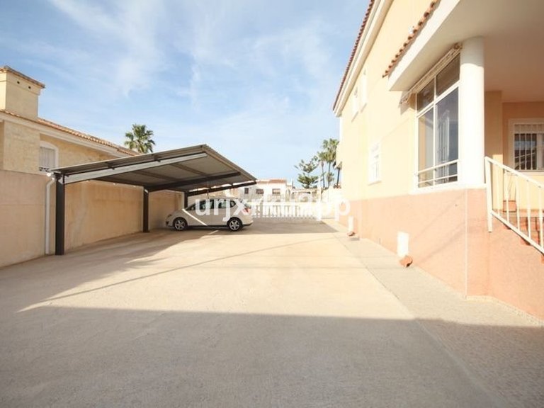 Villa for Sale in Torrevieja, Alicante 5