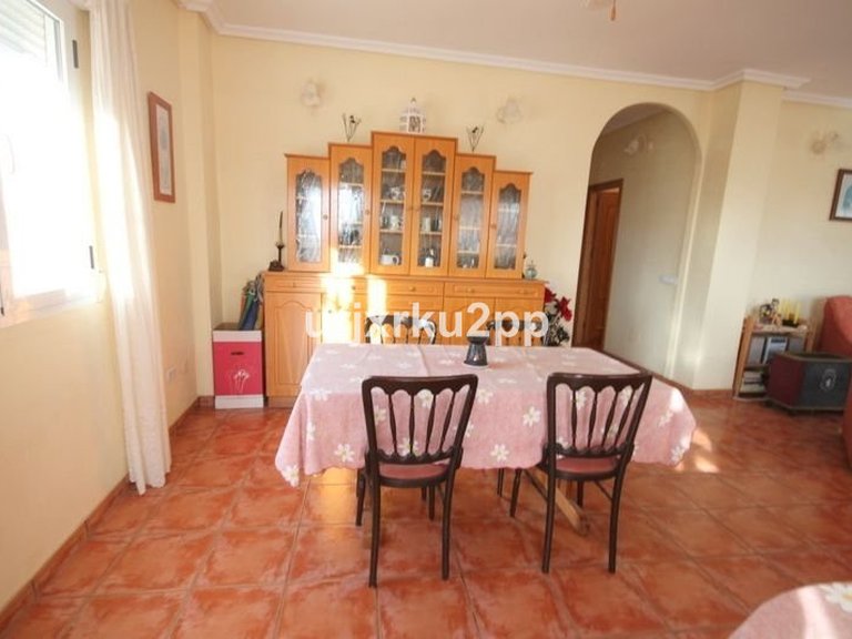 Villa for Sale in Torrevieja, Alicante 7