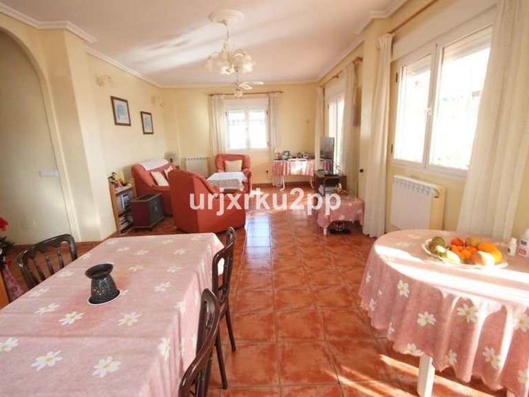 Villa for Sale in Torrevieja, Alicante 9