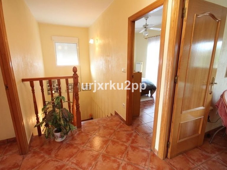 Villa for Sale in Torrevieja, Alicante 13