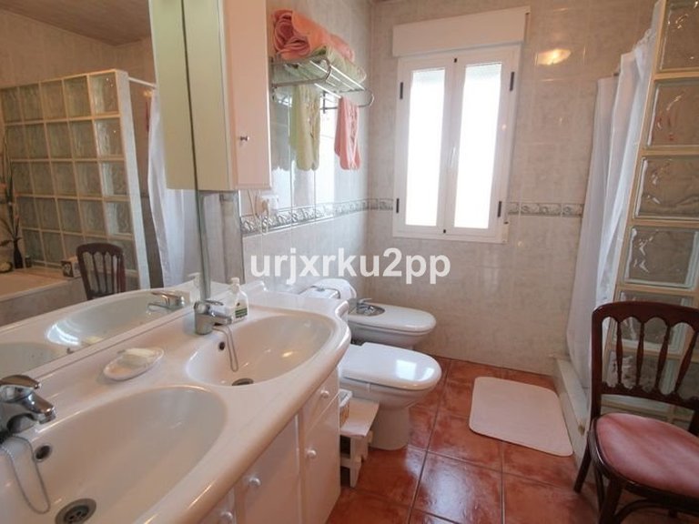 Villa for Sale in Torrevieja, Alicante 14