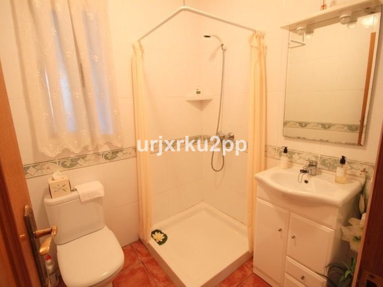 Villa for Sale in Torrevieja, Alicante 20