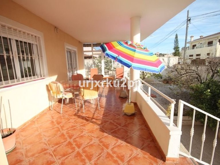 Villa for Sale in Torrevieja, Alicante 25