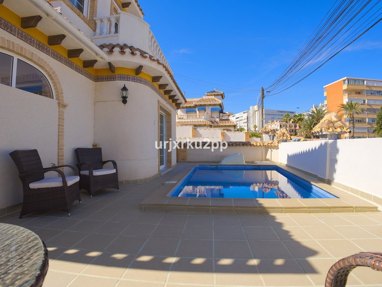 Villa for Sale in Torrevieja, Alicante 8
