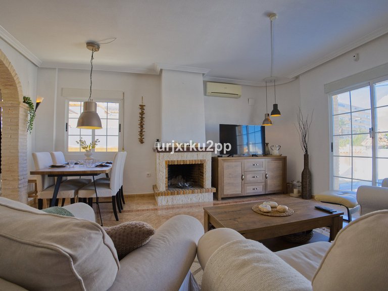 Villa for Sale in Torrevieja, Alicante 15