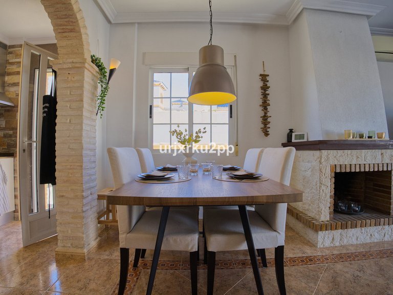 Villa for Sale in Torrevieja, Alicante 16