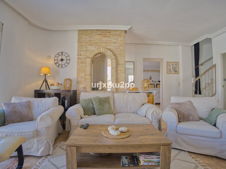 Villa for Sale in Torrevieja, Alicante 19