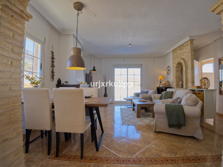 Villa for Sale in Torrevieja, Alicante 20
