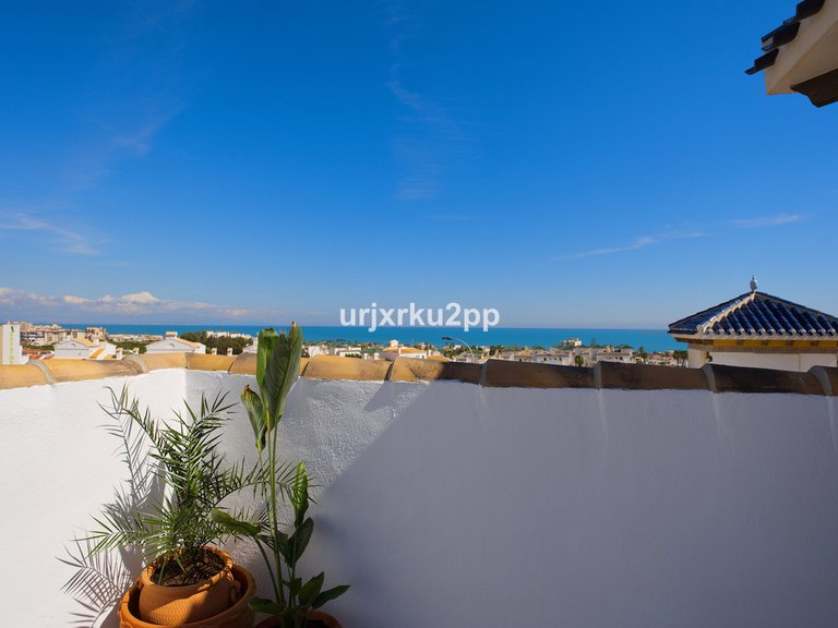 Villa for Sale in Torrevieja, Alicante 40