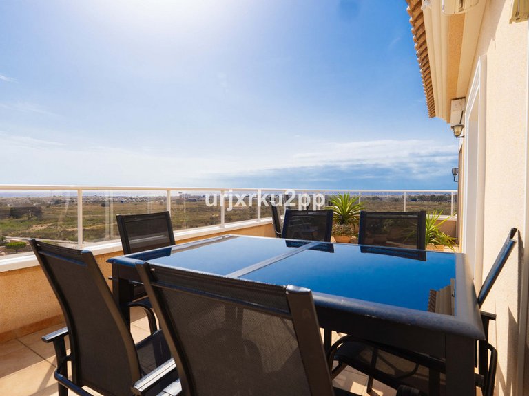 Apartment for Sale in Villamartin, Alicante 28