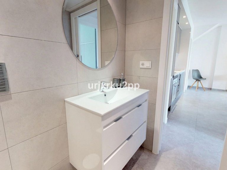 Apartment for Sale in Torrevieja, Alicante 14