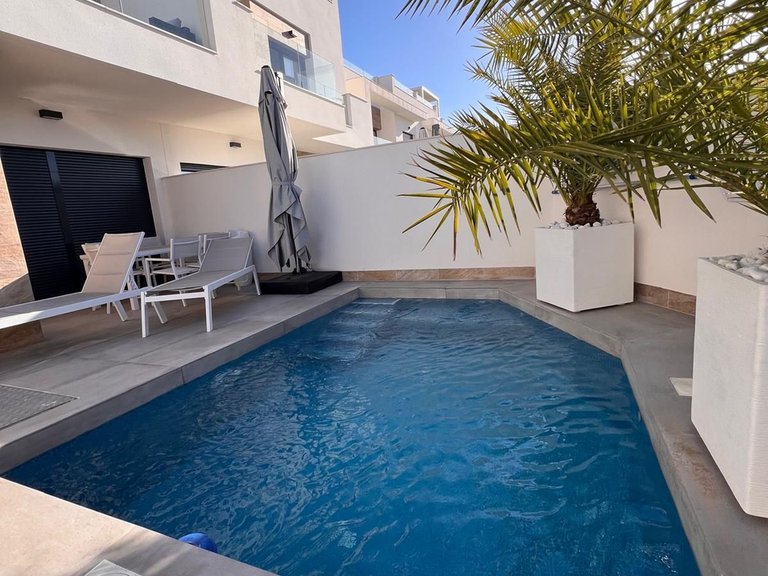 Villa for Sale in Los Montesinos, Alicante 6