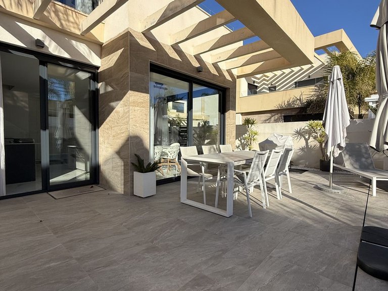 Villa for Sale in Los Montesinos, Alicante 4