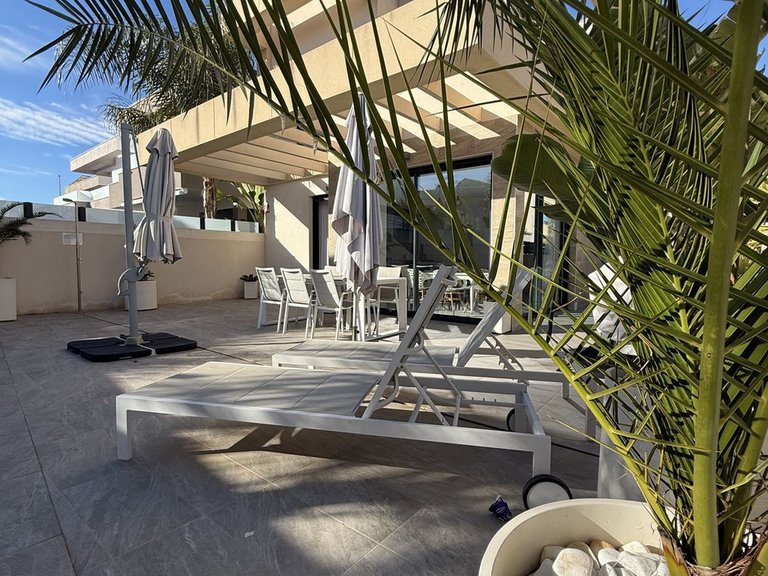 Villa for Sale in Los Montesinos, Alicante 10